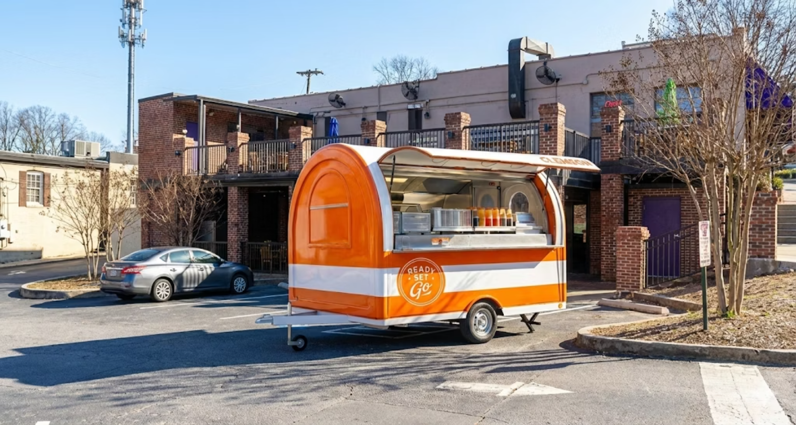 The Ready SET Go mobile truck on Earle Street